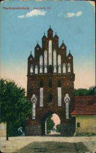 Alte Ansichtskarte Neubrandenburg, Das neue Tor