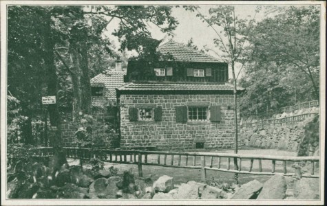 Alte Ansichtskarte Neustadter Hütte auf dem Hellerplatz, Ostansicht, Pfälzerwald-Verein Ortsgruppe Neustadt an der Haardt