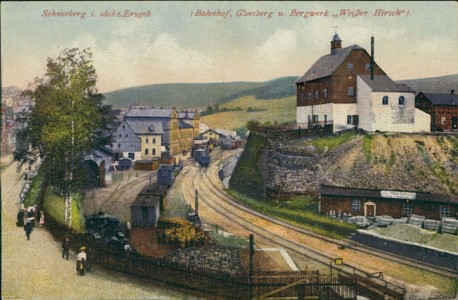 Alte Ansichtskarte Schneeberg i. sächs. Erzgebirge, Bahnhof, Gleesberg u. Bergwerk "Weißer Hirsch"