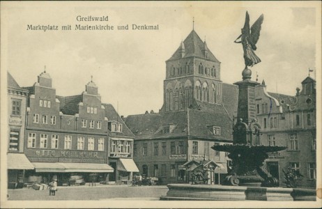 Alte Ansichtskarte Greifswald, Marktplatz mit Marienkirche und Denkmal