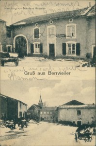 Alte Ansichtskarte Berweiler / Berviller-en-Moselle, Handlung von Nikolaus Hamann, Teilansicht mit Kirche