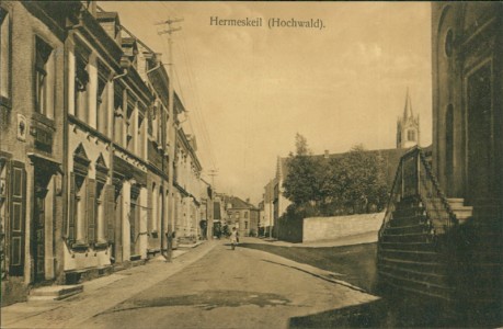 Alte Ansichtskarte Hermeskeil, Straßenpartie