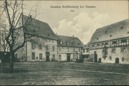 Alte Ansichtskarte Gießen, Domäne Schiffenberg. Hof