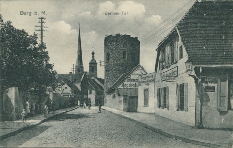 Alte Ansichtskarte Burg (bei Magdeburg), Berliner Tor
